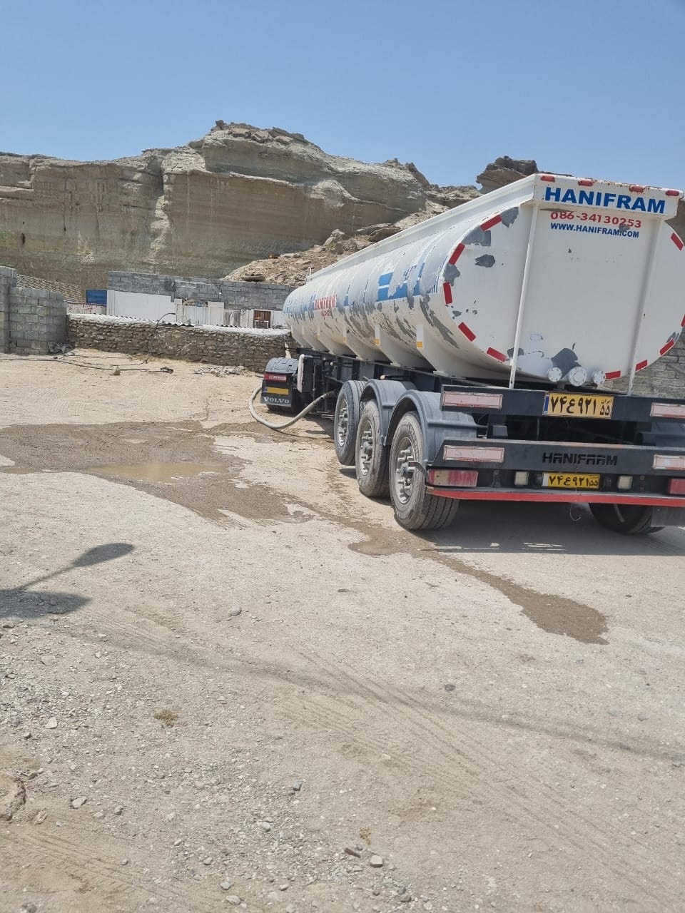 ۴ تانكر آبرسانی سیار در حال خدمت رسانی به ۲۰ روستای غرب جاسك هستند